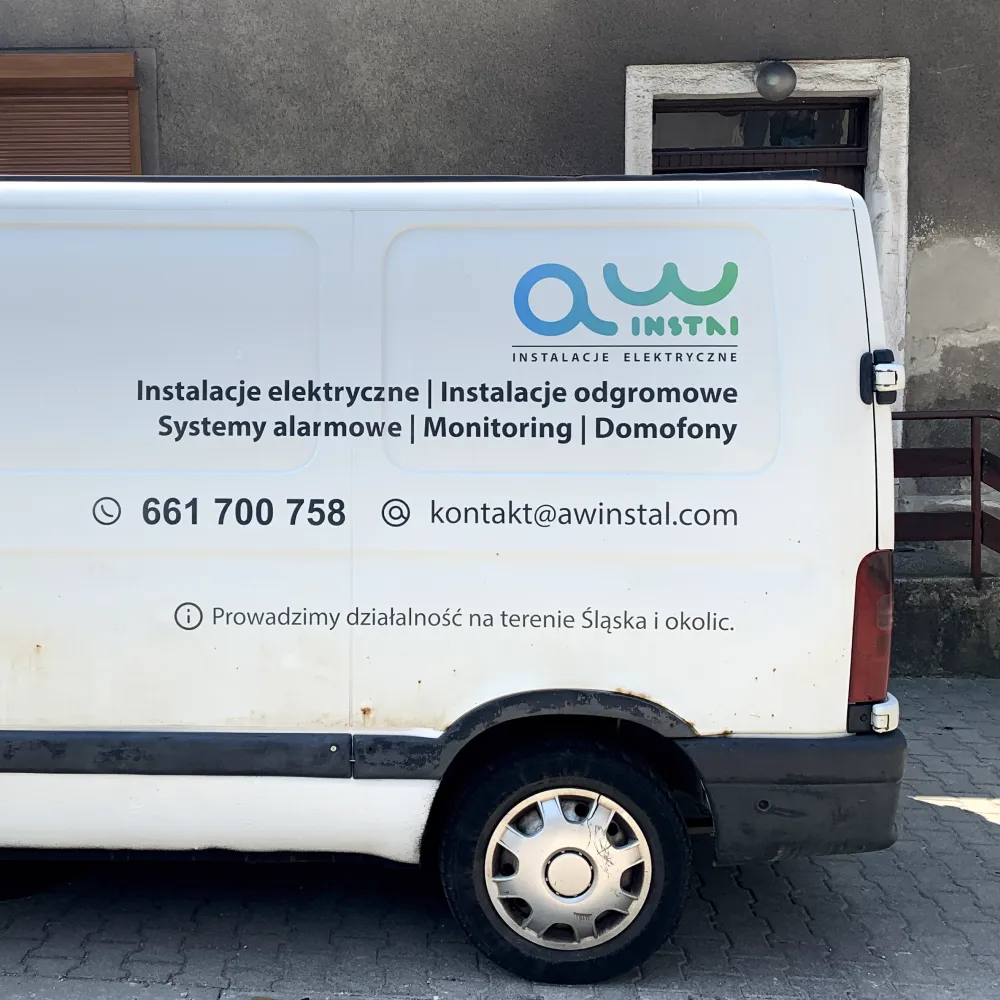 AWInstal - oklejenie samochodu firmowego