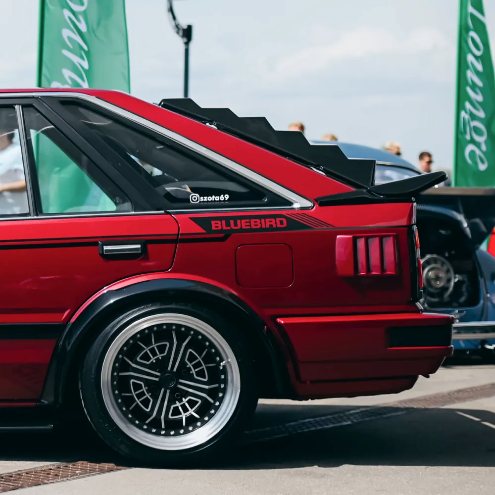Oklejenie Nissan Bluebird
